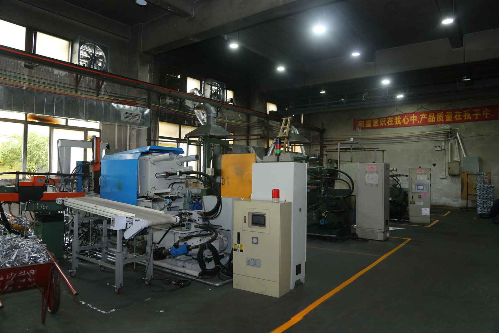 Automated aluminum die casting machine production line processing industrial alloy components